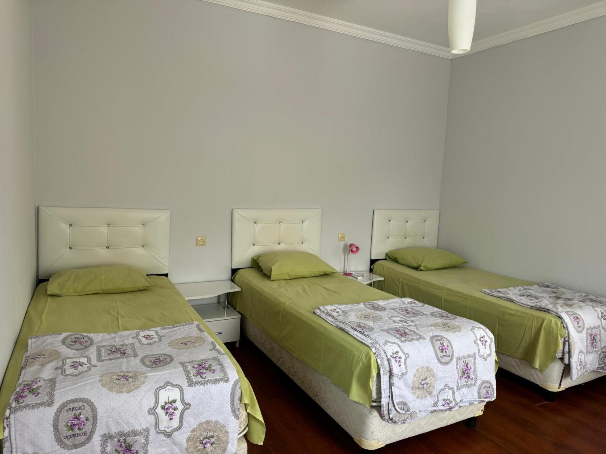 Twins Hotel Gonio Eksteriør bilde